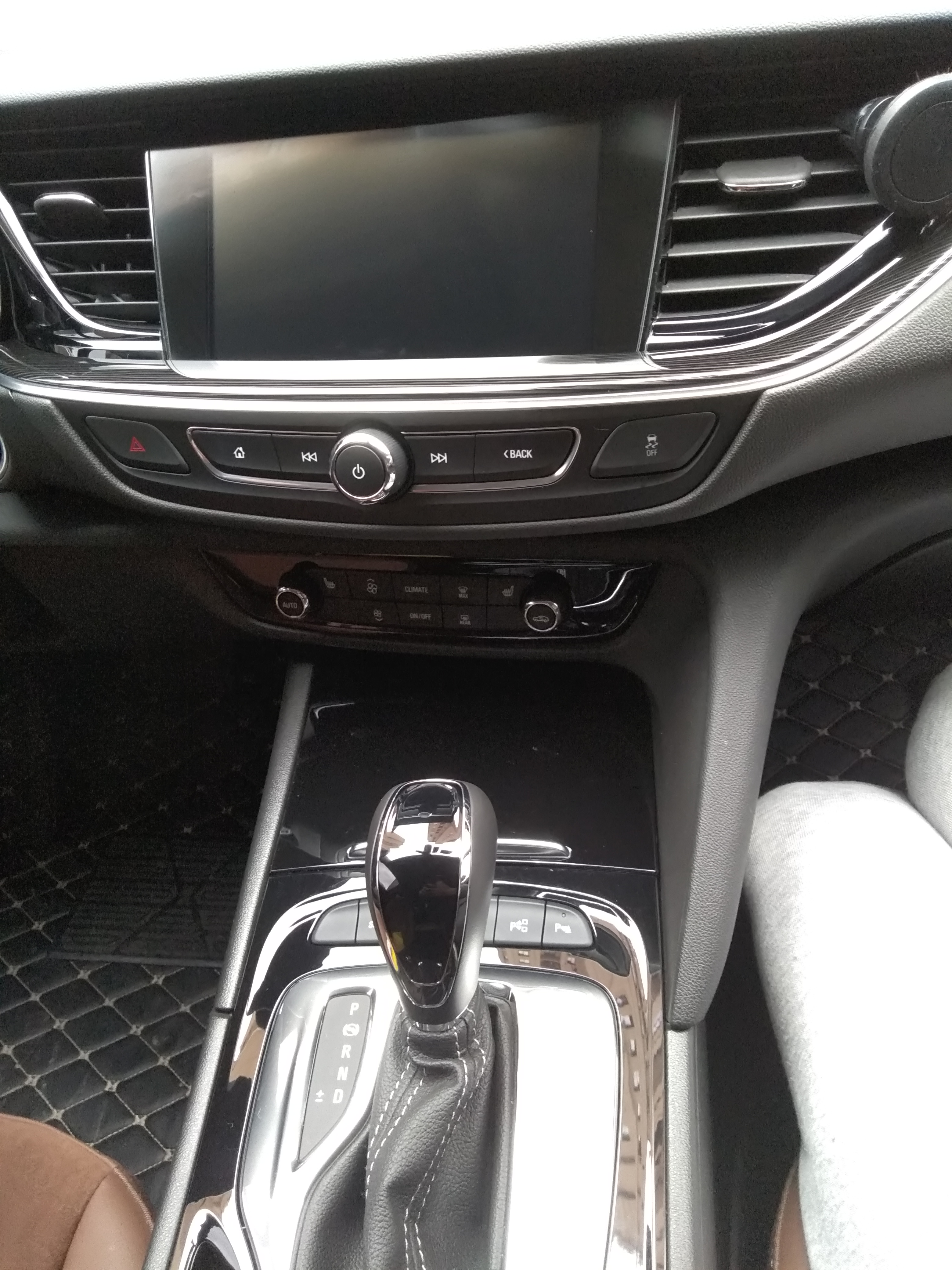 别克君威■别克君威怎么样？一年半的用车体验来告诉你