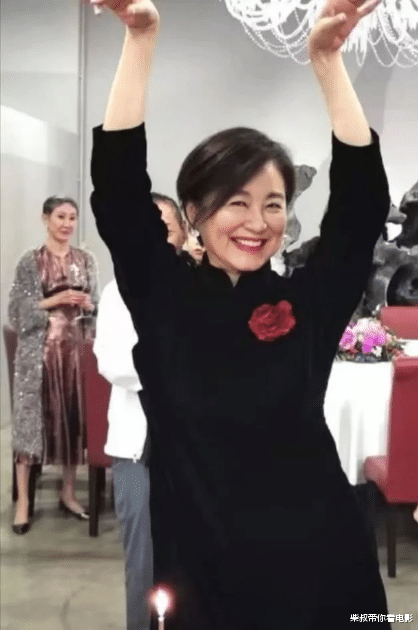 刘晓庆|刘晓庆近照不敢认,那些曾惊艳我们童年的不老女神,如今都咋样了