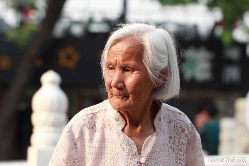 长寿|能不能长命百岁全写在脸上，寿命长的人都有4个共同点，你占多少