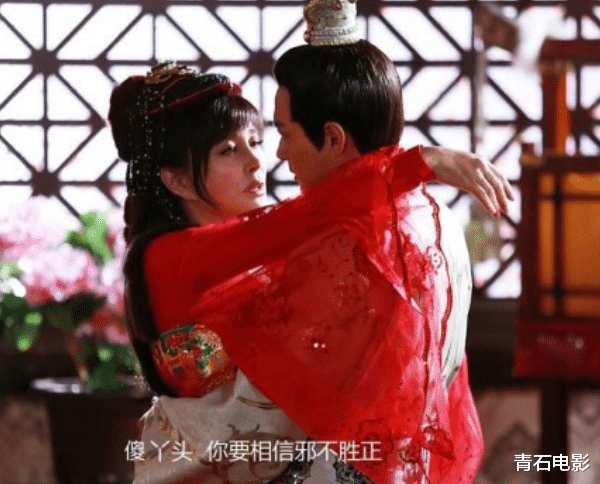 强行“扮嫩”的8大明星:刘恺威周迅上榜,有人差43岁也敢演 强行“扮嫩”的8大明星:刘恺威周迅上榜,有人差43岁也敢演