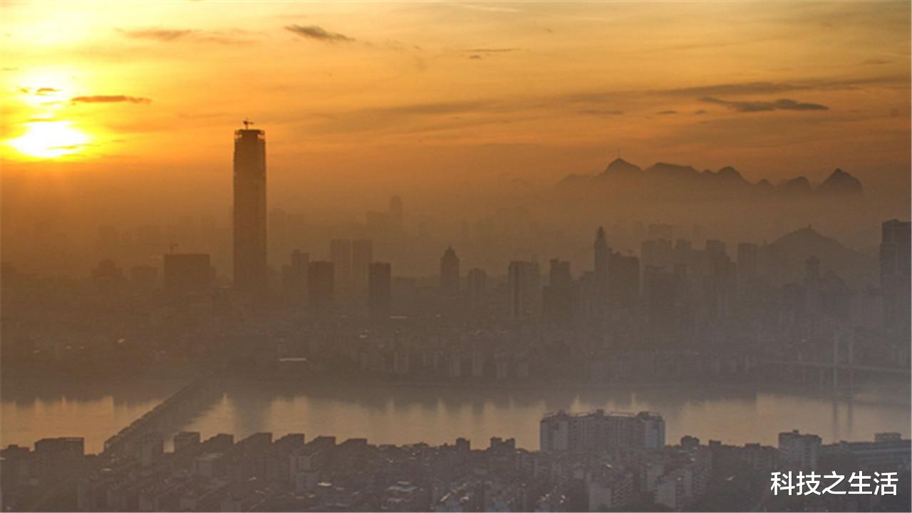 |济南海市蜃楼反转!谁还记得1952年的欧洲上空,真是平行时空吗?