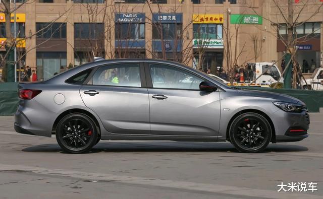 合资车|最良心的合资车!三缸变四缸,狂降5万,油耗4L,月销1.8万辆