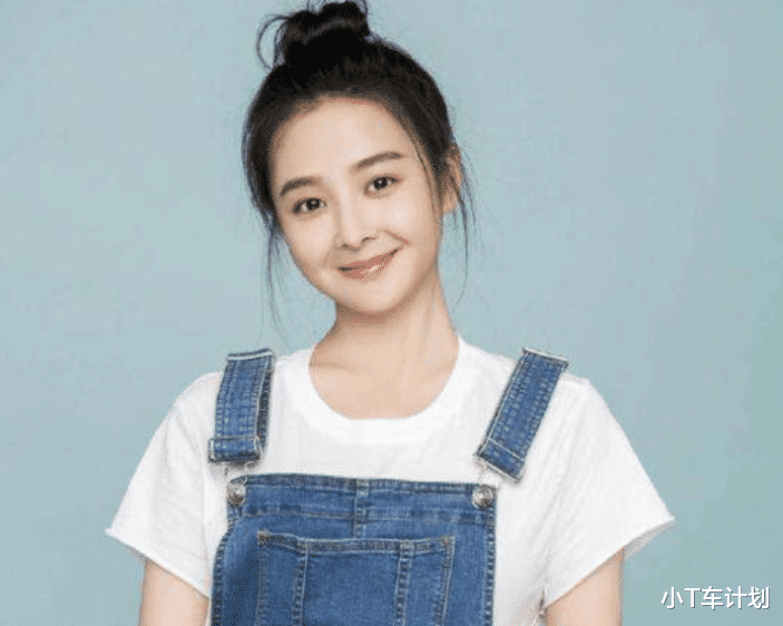 「释小龙」她14岁把初恋给了释小龙，全网禁止她整容，今27岁长成这样？