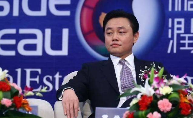 #黄光裕#一代枭雄黄光裕狱中归来：失去首富12年的国美，能否东山再起？