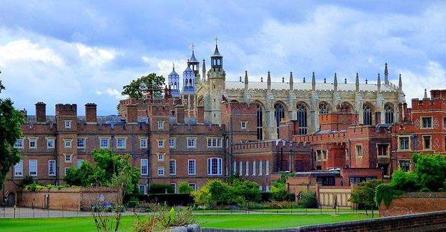 「英国」中国有多少留学生，疫情过去后，回国的留学生们会留下吗？