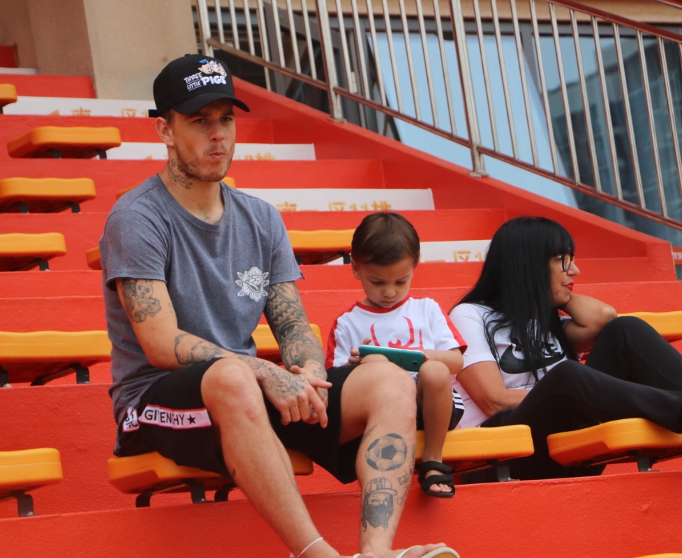 格德斯|鲁能不用再纠结，5外援配置呼之欲出，24岁新星或被暂时放弃