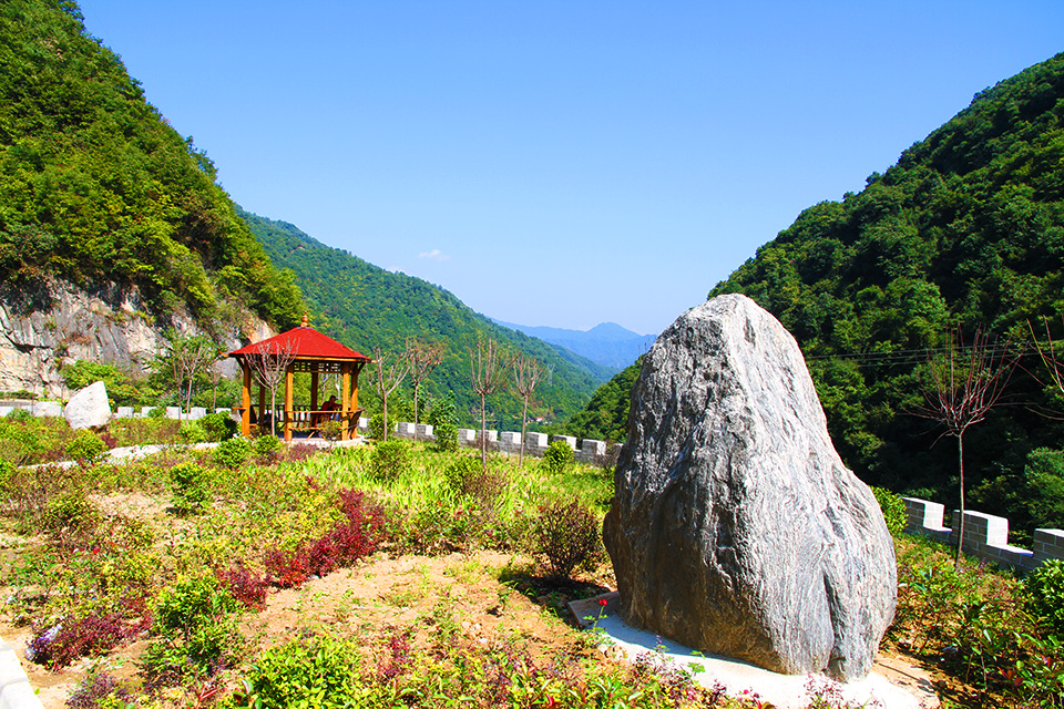 秦岭|大假自驾西安，走108国道翻越秦岭，老川陕路的景色美翻你