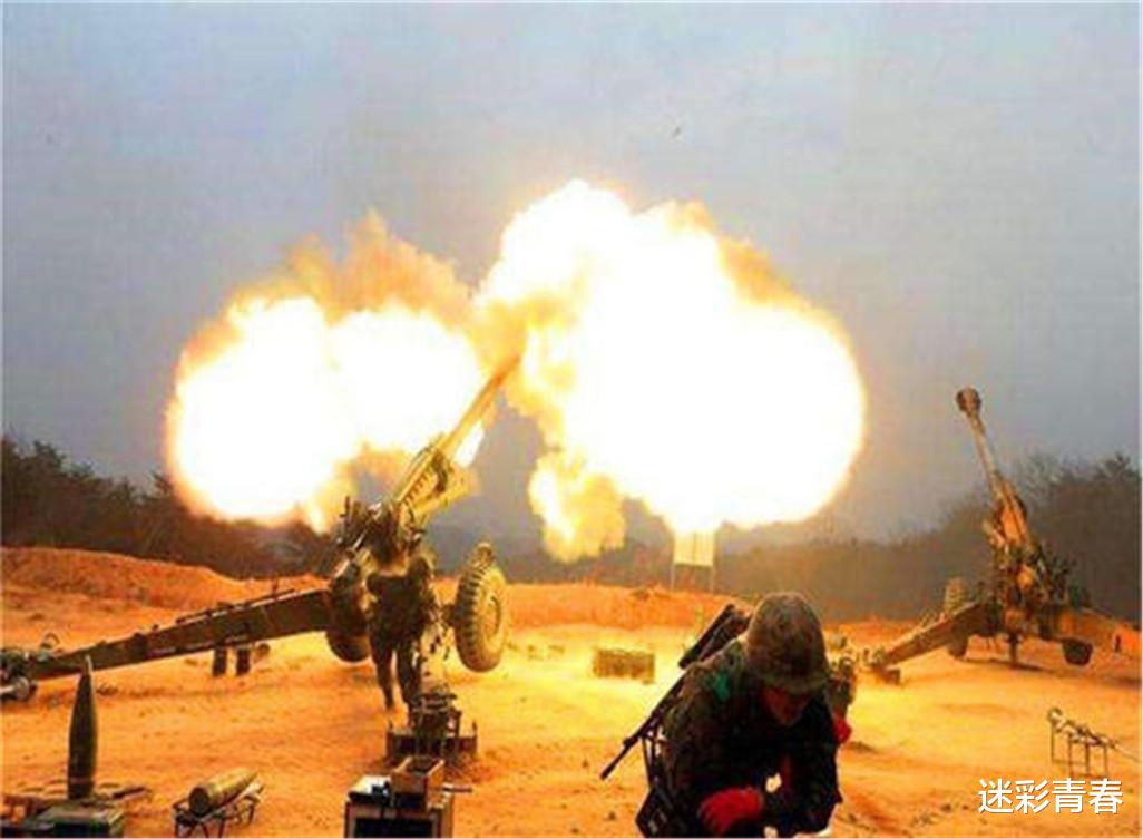 「枭龙战机」接连丢下两座阵地，大批枭龙战机火舌四射，印军狼狈不堪地撤出战场