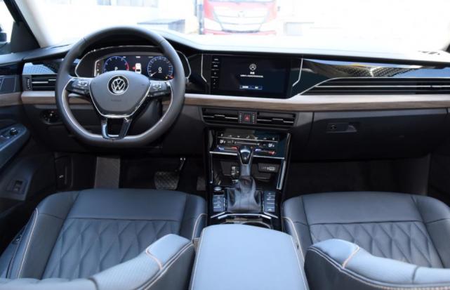 大众帕萨特|大众帕萨特再次成功，大卖10163台，事实证明，降价才是取胜关键