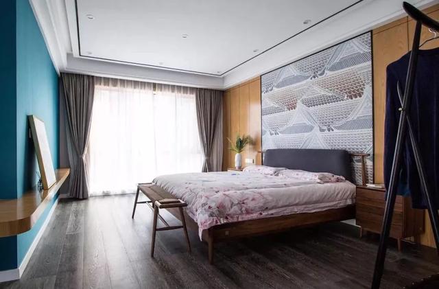 「」130㎡新中式三房典雅大气收纳好,尤其是大理石电视墙壁龛收纳