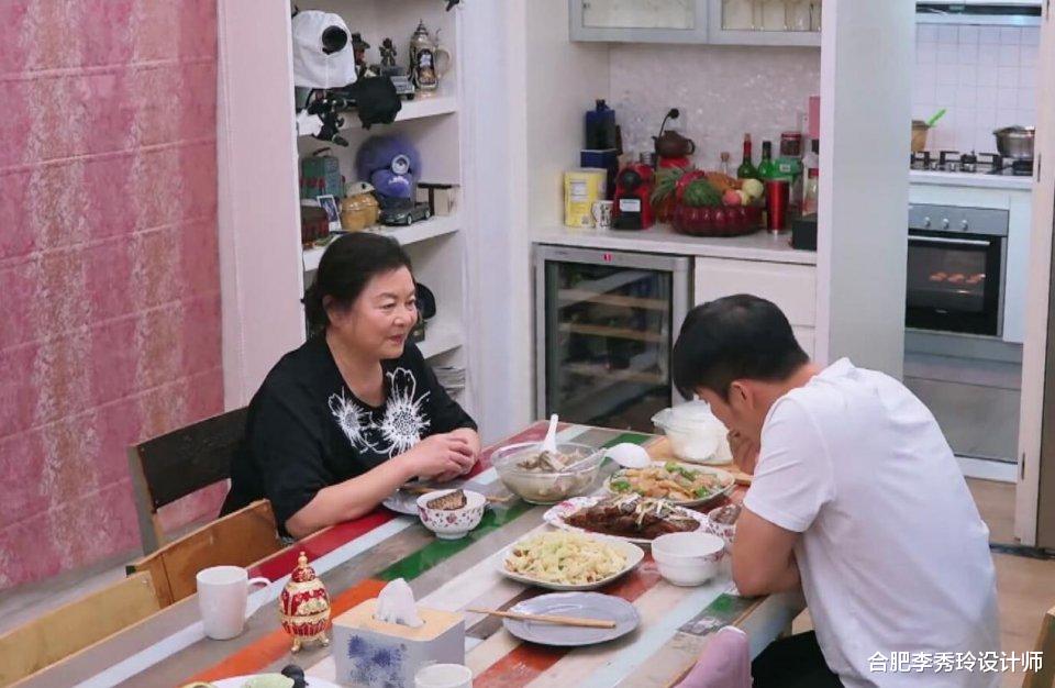 「李晨」没有9亿四合院，李晨住北京千万复式豪宅照样壕，就是装修乱了点