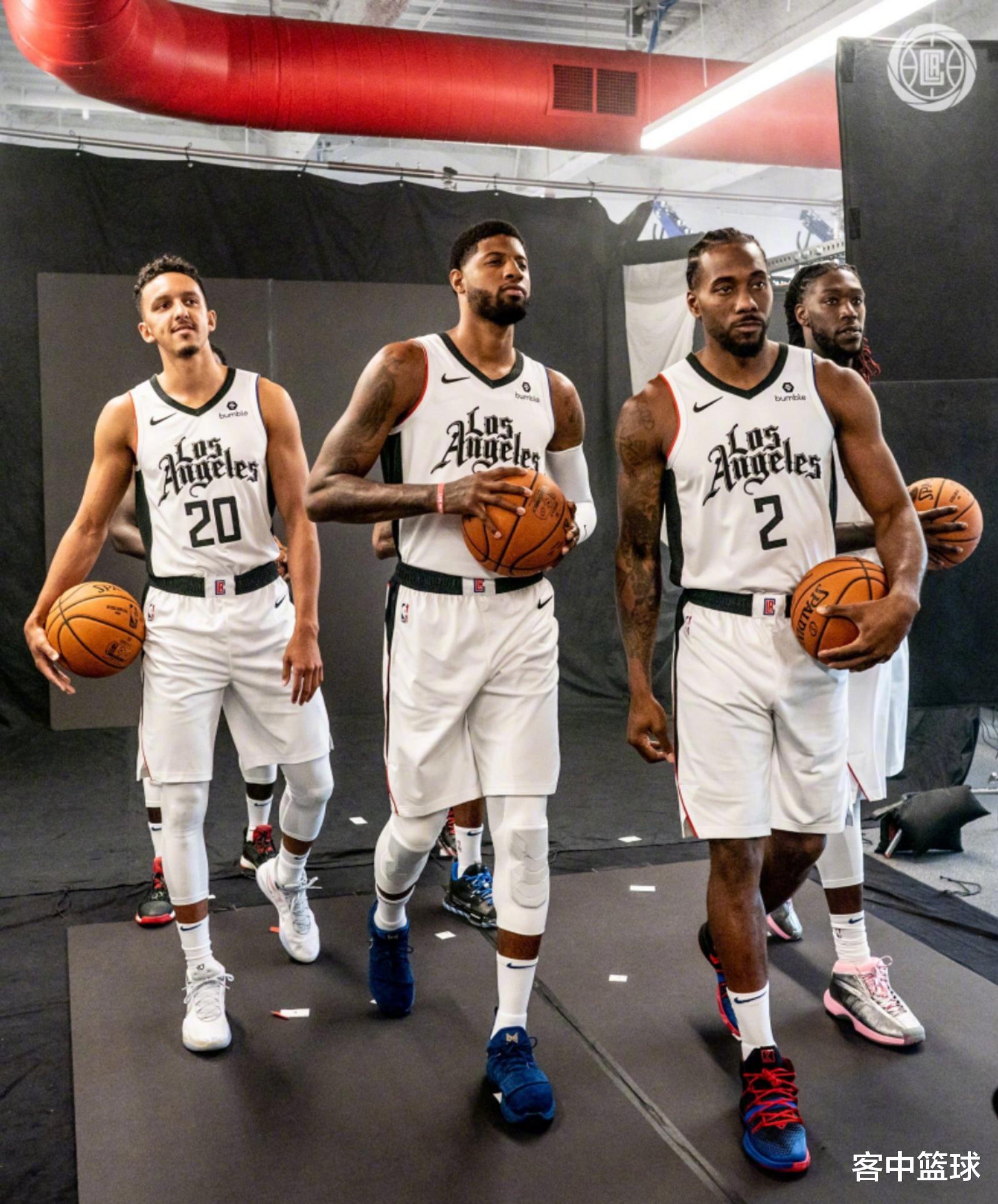 湖人队|快船最新消息！名记曝光内讧细节，米勒批评乔治：你们比湖人幸福