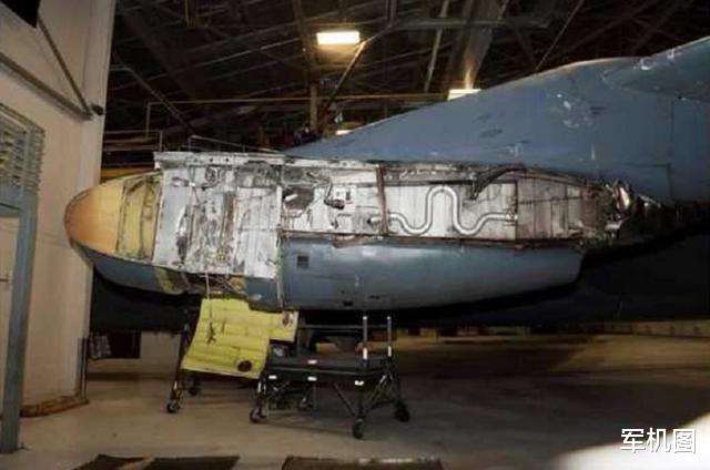 『b52』安-225：我有6台发动机，B-52H：我关掉4台还能飞，B-36：我10台