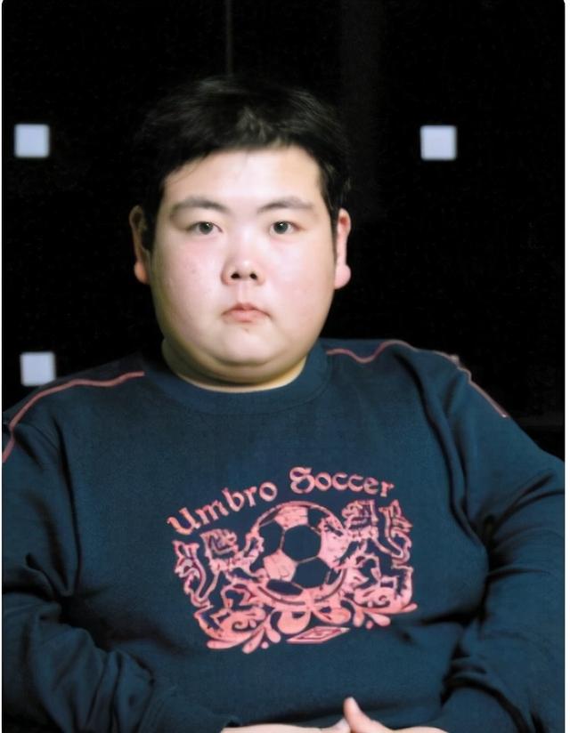 结婚|17年前，因一张照片爆红的“网红小胖”，如今结婚生女模样大变