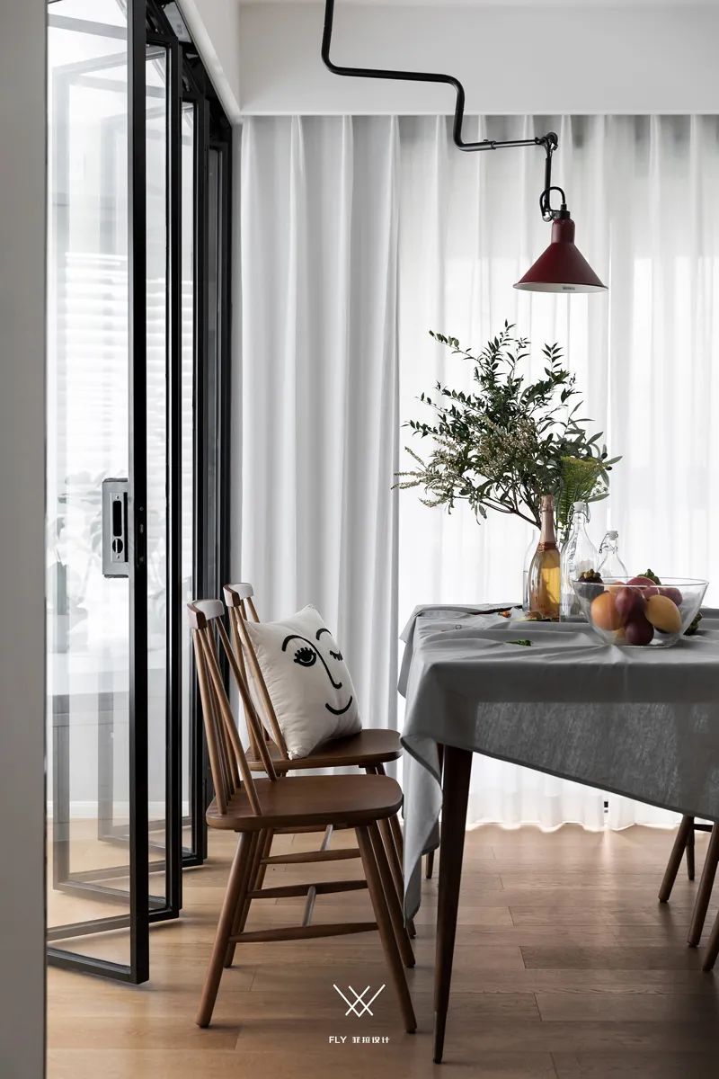 【】暖馨舒适北欧风，忙碌的夫妻俩，把家装成世外桃源，回家太享受了！