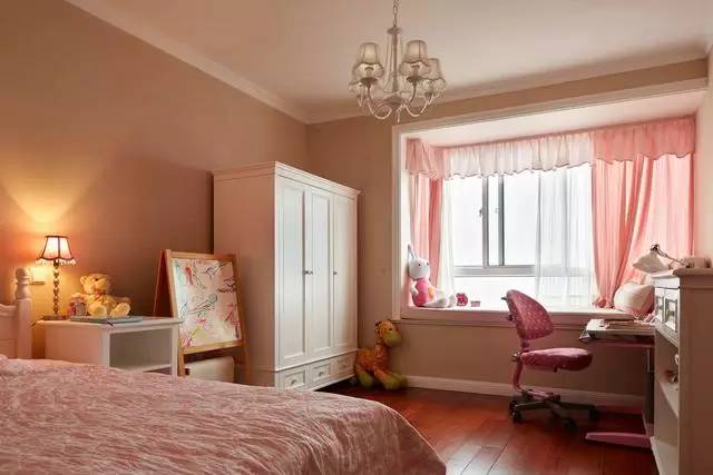 ：新房入住不到一个月，一个入户玄关柜，发朋友圈被赞爆了！