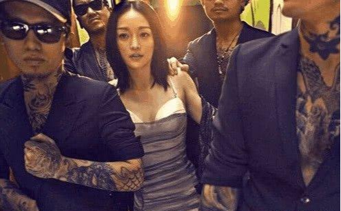 「日本」日本第一美女黑老大，刚上任就血洗另一黑帮，后统治日本最大黑市