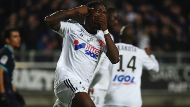 法甲：凌晨1点，法甲119年老队怒了！被提前10轮判定降级后，将提起诉讼