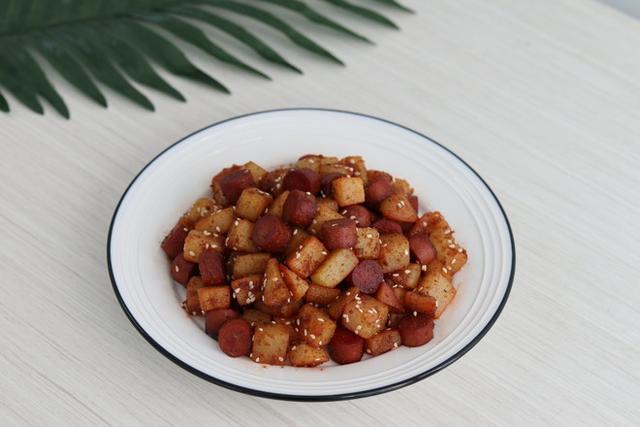 土豆|吃1个它，相当于吃10个苹果，13个梨，一元一斤，每家吃得起