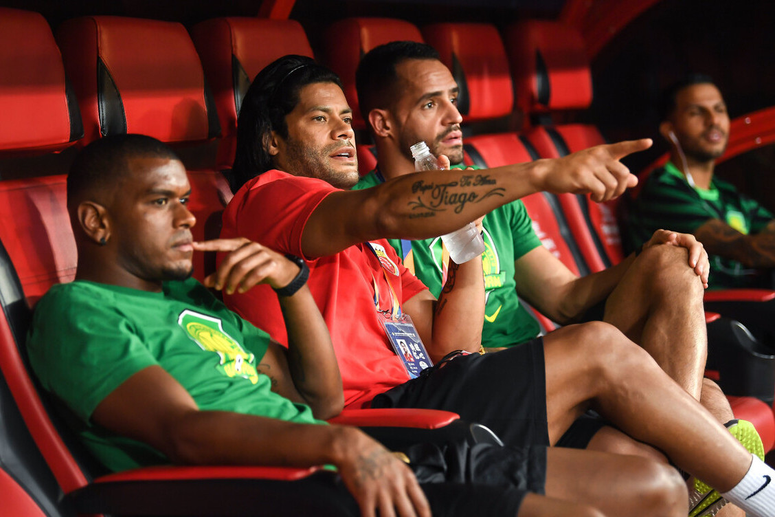 上海上港|四大豪强完成对战！恒大上港成色如何，这样的国安怎么对垒鲁能？