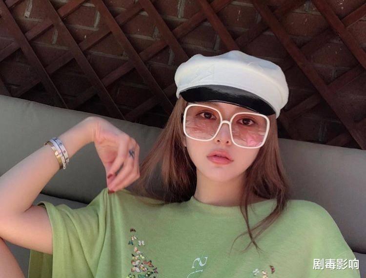 #短发#周扬青换短发造型，被指是在告别过去，本尊回应：是假发呀