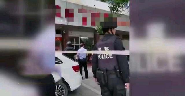 神鸟知讯资讯站|什么仇什么怨！男子吃早餐和邻桌起争执，用水果刀刺死1人伤2人