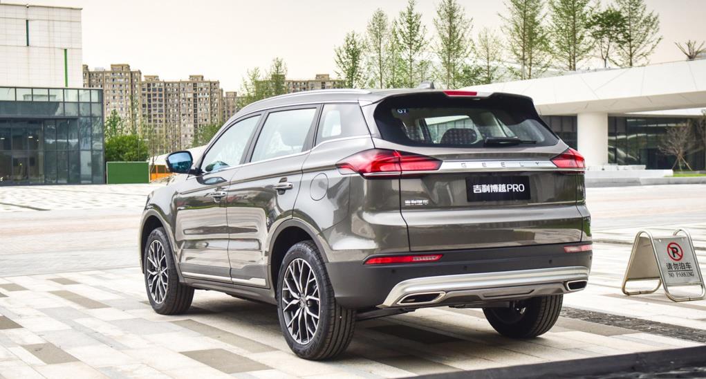 本田UR-V：吉利再添“新猛将”顶尖1.8T引擎+7DCT，做工不输大众，不足13万