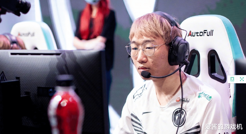 【运势】LPL急需形象管理?玩家吐槽职业选手太邋遢 建议向刘青松学习!