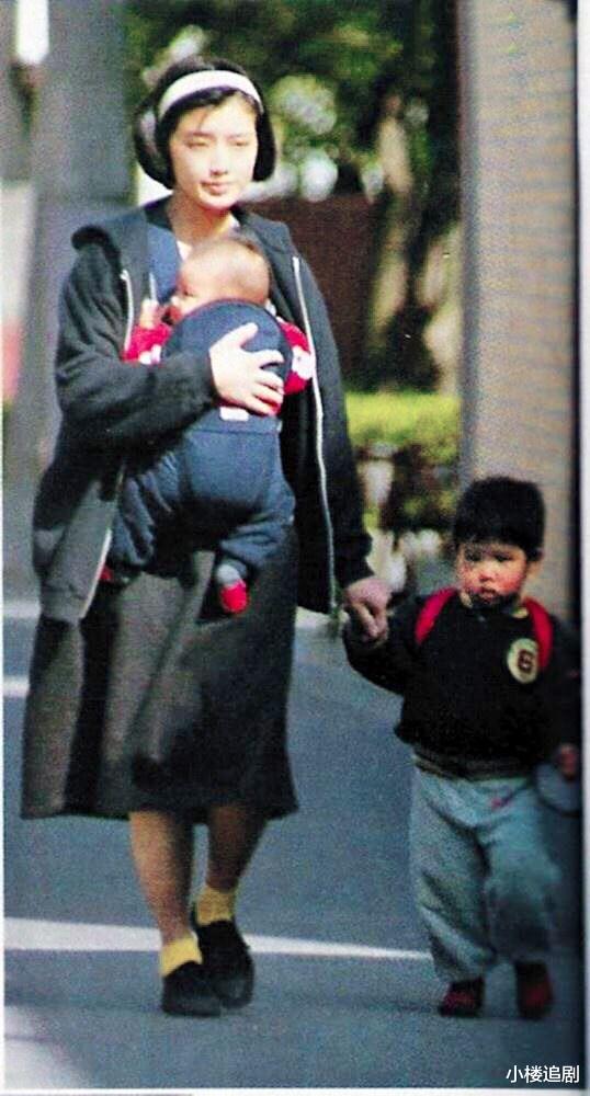 「山口百惠」昔日女神息影40载，记者5年蹲拍一无所获，61岁的她现状如何？