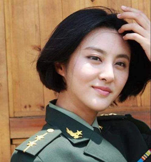 「范冰冰」她是范冰冰曾经的替身，后来成功翻身逆袭