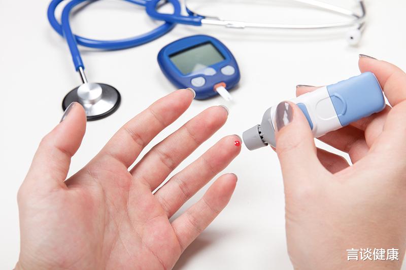 血糖|糖尿病的\死对头\并不是甜食，若再不忌口，血糖越来越高