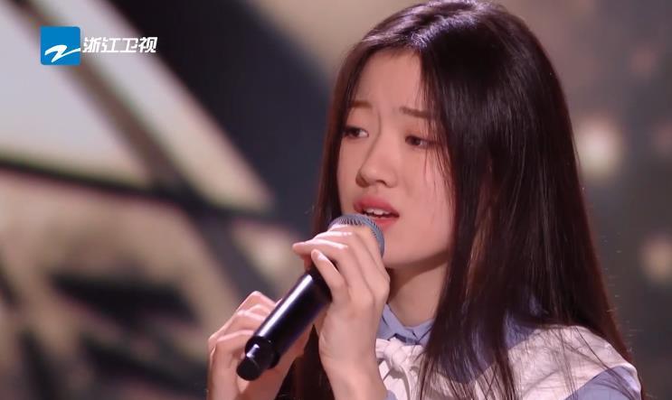 李健|好声音导师对决赛：如此悬殊比分，不是钱江涛弱，而是单依纯太强