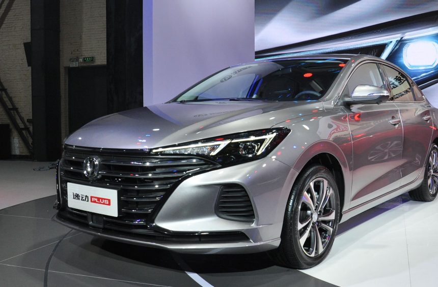 SUV|7万不到的长安逸动PLUS ，中保研撞出5星成绩，同级车中对手难寻