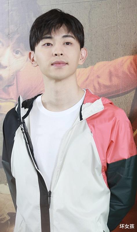 「邓伦」邓伦新剧消息确定了,这一次还是和人气小花的她二搭!