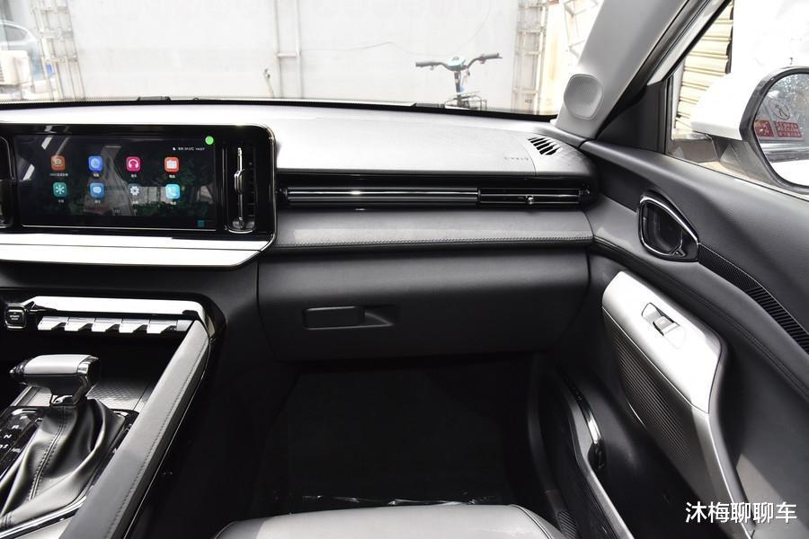 宝骏|6万内的“合资屠夫”,油耗6.2L不怕坏,只吃粗粮,比朗逸大一圈