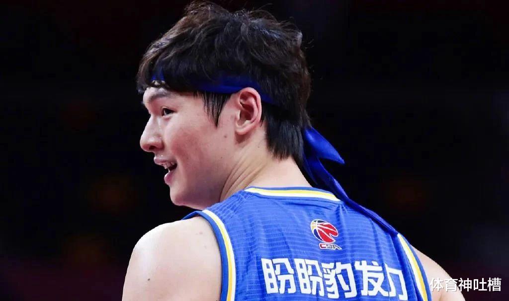 王哲林▲悲哀！王哲林爆砍37分15篮板，CBA国手集体爆发，但可惜了！