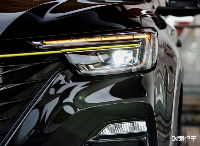 [宝马]荣威大获全胜！预售1小时订单1231台，颜值前卫媲美宝马，10.38万