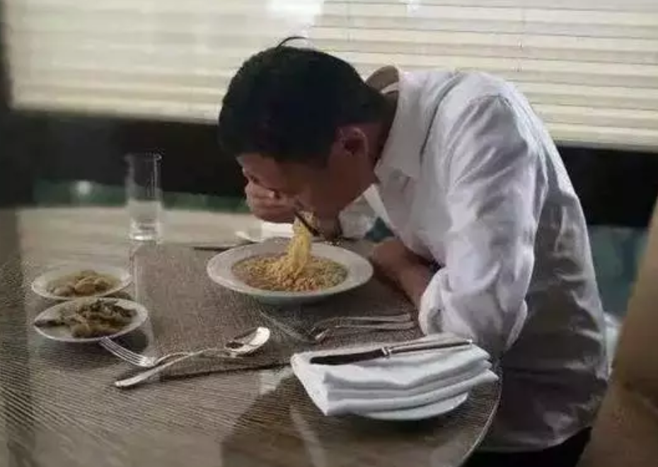 马云请比尔盖茨吃饭，究竟要花销多少钱？网友：都是我最爱的美味