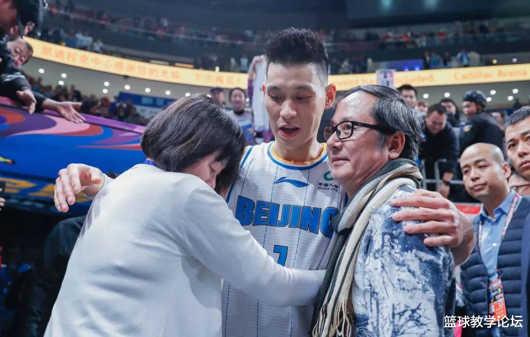 『林书豪』林书豪又签一个大合同！这笔签约太疯狂了！CBA第一人诞生