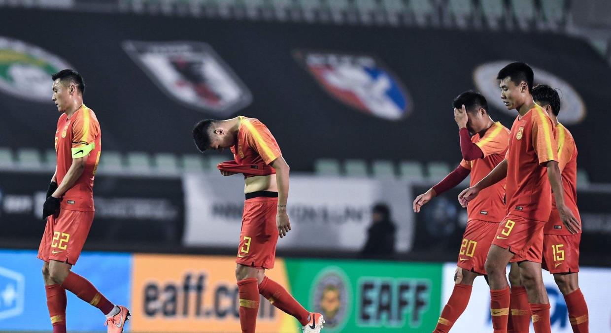 「国足」白斩鸡?不存在!8块腹肌国脚即将到位,就差国际足联点头!