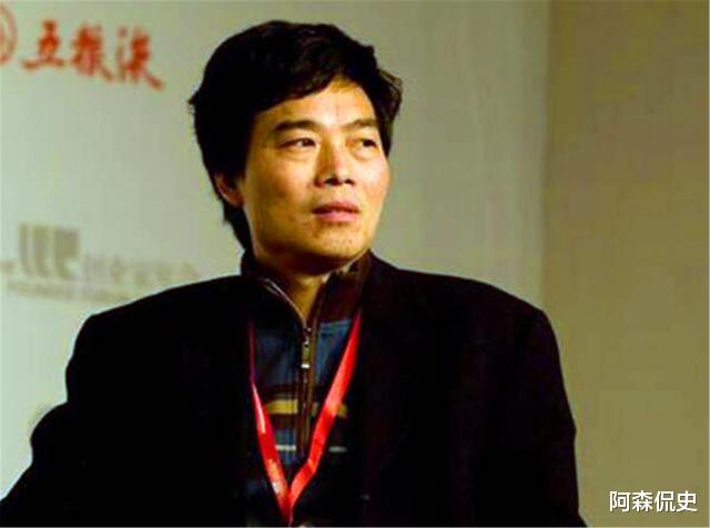 秘书|27岁坐拥27亿，富豪用18台豪车娶女秘书，公司破产只花了4年