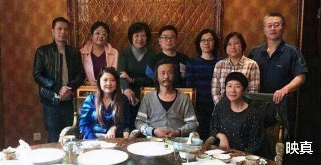 映真|放着公务员不干，喜欢四处流浪捡破烂儿，爆红过后，如今生活依旧