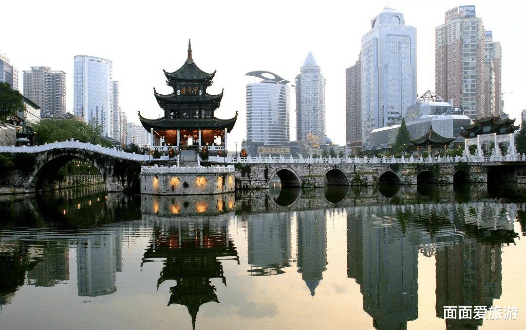 贵州|贵州“盛产”美女的3个城市,街上随处可见,最后一个让人猜不到