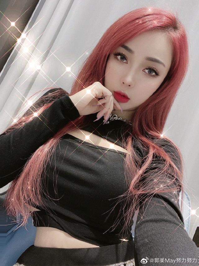 郭美美|郭美美开200万座驾来买600万豪车，与赌王四太关系好