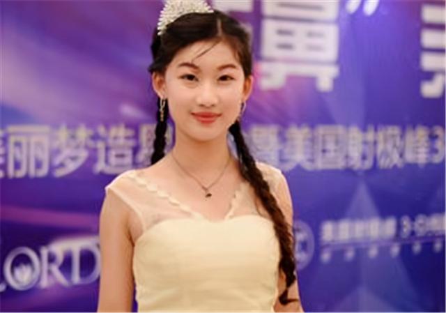 刘亦菲|花百万整成刘亦菲，连名字也是“高仿”的19岁女孩，如今成啥样？