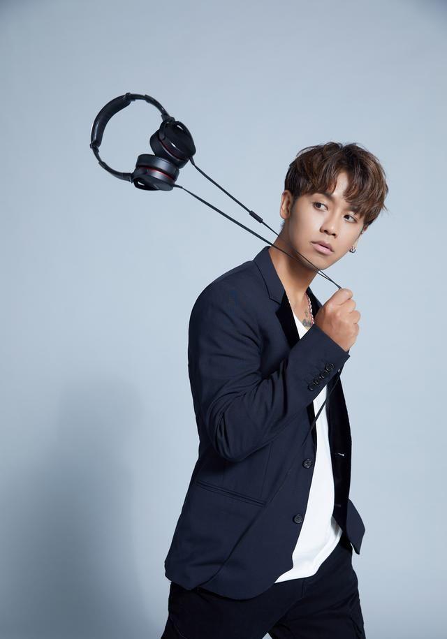 男团|魅力爆棚挡不住，10位离开团体单飞，也爆红的男歌手