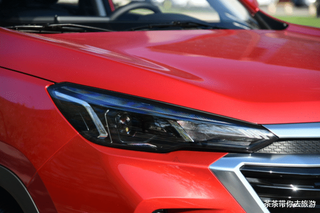 北汽|又一国产“换标车”爆红！完胜CRV，4.99万，合资车被逼上绝路