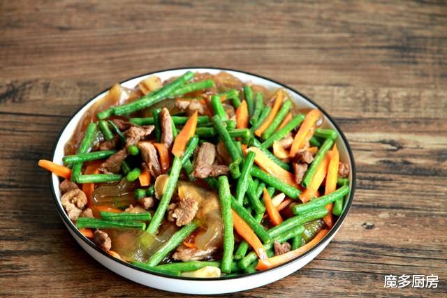 胡萝卜|30分钟端出5盘菜，成本不到100元，1家4口吃得香，你看贵不贵