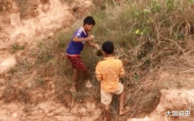 |小学生上宝塔掏鸟窝,无意中发现孙权孝敬母亲之物,如今价值40亿