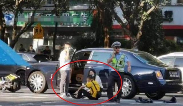 劳斯莱斯|“浙江最豪横车牌号劳斯莱斯遭消防车追尾”后续，劳斯莱斯车主回应了